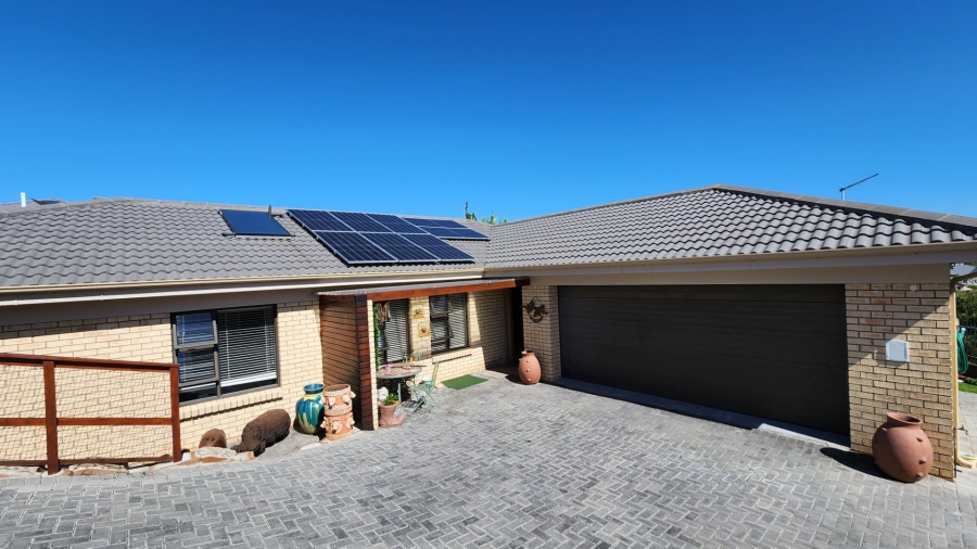 3 Bedroom Property for Sale in Seemeeu Park Western Cape